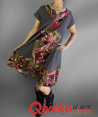 往事留芳@2011夏新中國(guó)民族田園風(fēng)棉織線原創(chuàng)撞色拼布盤扣連衣裙圖片|往事留芳@2011夏新中國(guó)民族田園風(fēng)棉織線原創(chuàng)撞色拼布盤扣連衣裙產(chǎn)品圖片由北京帛衣苑服裝廠公司生產(chǎn)提供-