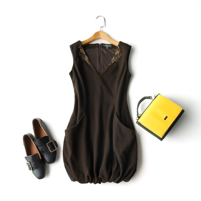 服裝拍攝全攻略 靜物、平鋪、掛拍與模特展示技巧